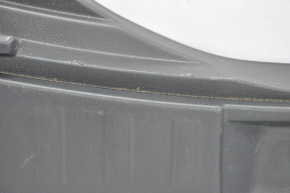 Накладка отвору багажника Nissan Rogue 14-20 черн, подряпини