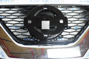 Грати радіатора grill Nissan Rogue 14-16 під камеру без емблеми новий OEM оригінал