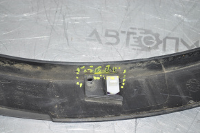 Накладка арки крыла задняя левая Ford Escape MK3 17-19 рест, надломано крепление