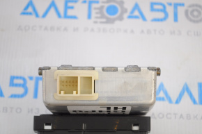 Камера слежения за полосой Mazda 6 13-16 usa на лобовом стекле
