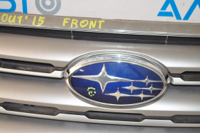 Решітка радіатора grill Subaru Outback 15-17 з емблемою, скол на емблемі