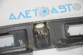 Планка підсвічування номера дверей багажника Lincoln MKC 15- зламане кріплення під камеру, обламана напрямна