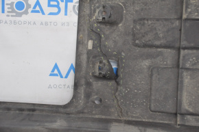 Защита днища правая Audi Q5 8R 09-12 нет фрагмента, трещина