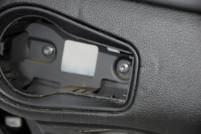 Торпедо передняя панель голая Jeep Renegade 15- черн, царапины, примятости