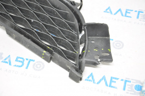 Нижняя решетка переднего бампера Infiniti QX50 19- треснута