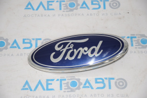 Эмблема двери багажника Ford Explorer 11-15 обломана направляющая