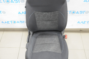 Пассажирское сидение Chevrolet Volt 16- мех регулировка, тряпка чер, синяя строчка