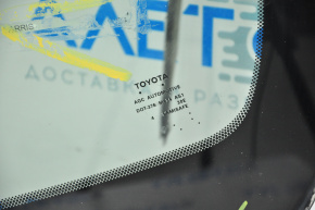 Лобове скло Toyota Camry v40 usa скол, повітря по кромці