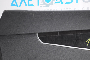 Обшивка дверей картка зад лев Kia Sorento 16-18 черн, шкіра, подряпини, надлом кріплення