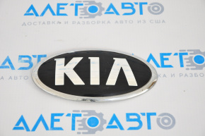 Эмблема значок двери багажника Kia Sorento 16-20 облом направляйки