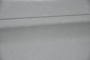 Обшивка двери багажника низ Kia Sorento 16-20 черн, царапины
