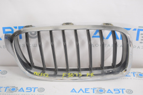 Решетка радиатора grill правая BMW 3 F30 4d 12-18 под полировку