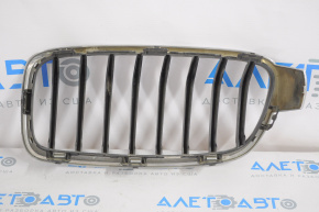 Решетка радиатора grill правая BMW 3 F30 4d 12-18 под полировку