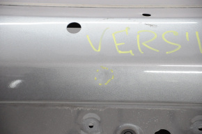 Крышка багажника Nissan Versa 12-19 usa под спойлер графит KAD, тычки, дефекты