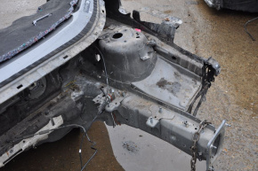 Чверть передня ліва Ford Escape MK3 13-16 дорест сірий
