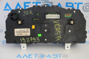 Щиток приладів Nissan Versa 12-19 usa c LCD 30k подряпини