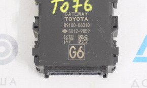 Chassis ECM Network Gateway Control Module Toyota Camry v70 18- нет крепления