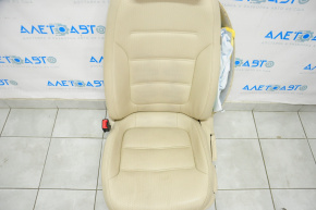 Водительское сидение VW Jetta 11-18 USA без airbag, механич, кожа беж, стрельнув, деф пластик