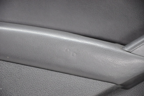 Обшивка двери карточка передняя левая VW Passat b7 12-15 USA тряпка, черн с серой вставкой, примятости