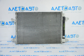 Радиатор кондиционера конденсер VW Jetta 11-18 USA 1.4T 1.8T примят верх и соты