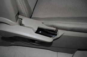 Пасажирське сидіння Jeep Compass 11-16 без airbag, механічні, ганчірка беж, зламаний пластик