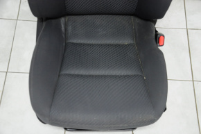 Пассажирское сидение Toyota Highlander 14-16 без airbag, механич, тряпка темно-серое