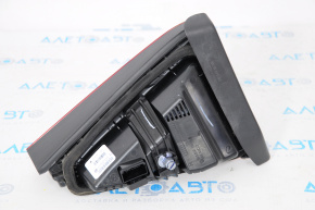 Ліхтар внутрішній кришка багажника правий VW Passat b8 16-19 USA LED