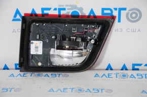 Фонарь внутренний крышка багажника правый BMW X5 E70 11-13 рест трещины на стекле