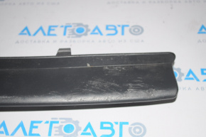 Решетка радиатора верхняя Ford Transit Connect MK2 13- черн, царапины, сломано крепление