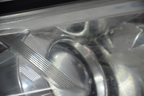 Фара передняя правая Toyota Highlander 14-16 светлая, галоген, трещины на стекле