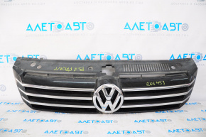 Решетка радиатора grill со значком VW Passat b7 12-15 USA облом крепления