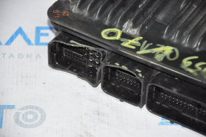 Блок ECU компьютер двигателя Toyota Camry v70 18- примят, сломаны фишки