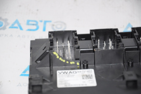 Блок Body Control Module BCM VW Passat b7 12-15 USA 2.5 зламана заглушка