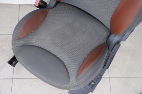 Сидіння водія Fiat 500L 14- без airbag, ганчірка черн з корич вставки, грузило, не раб пояс