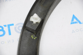 Накладка арки крыла задняя левая VW Tiguan 09-17 сломано 3 креп, царапины