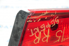 Фонарь внутренний крышка багажника правый Kia Optima 14-15 рест скол угла