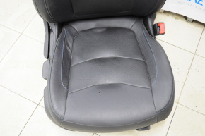 Пассажирское сидение Chevrolet Volt 16- с airbag, механич, кожа чер, синяя строчка