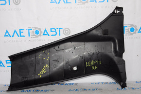 Накладка центральної стійки нижня права Nissan Leaf 13-17 черн, злам креп, подряпина