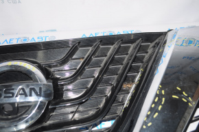 Грати радіатора grill зі значком Nissan Murano z52 15-18 дорест, тріщини, креп