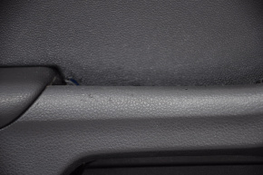 Обшивка двери карточка передняя левая VW Jetta 11-18 USA черн, царапины