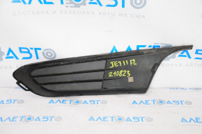 Решетка переднего бампера боковая правая VW Jetta 11-14 USA без птф, царапины