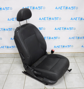 Пассажирское сидение VW Beetle 12-19 без airbag, механич, кожа черн