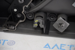 Обшивка двери карточка задняя правая Audi Q5 8R 09-17 темно серая, царапина, трещины в креплениях