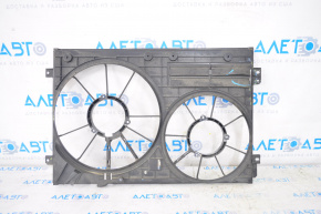 Диффузор кожух радиатора голый VW CC 08-17