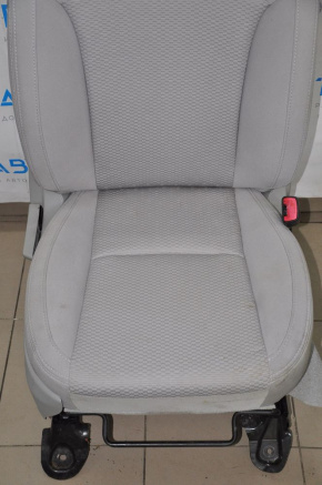 Пасажирське сидіння Subaru Forester 14-18 SJ без airbag, механічні, ганчірка, сіра