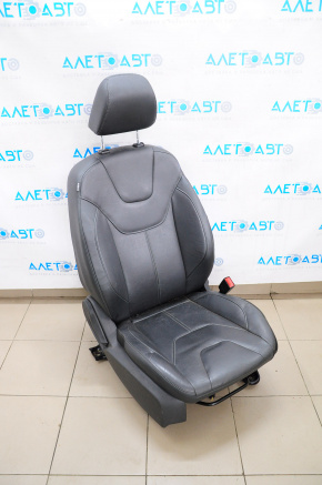 Пассажирское сидение Ford Focus mk3 15-18 рест, с airbag, механич, кожа, черн