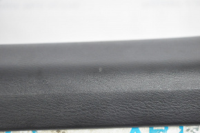 Накладка центральной стойки нижняя левая Infiniti JX35 QX60 13- тип 2 черн, царапина