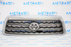 Решітка радіатора grill Toyota Sequoia 08-16 з емблемою, тріщина, роздутий хром