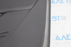 Обшивка дверей картка перед прав VW Jetta 19- шкіра черн, подряпина