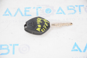 Ключ Mitsubishi Outlander 14-21 три кнопки, разбит корпус
